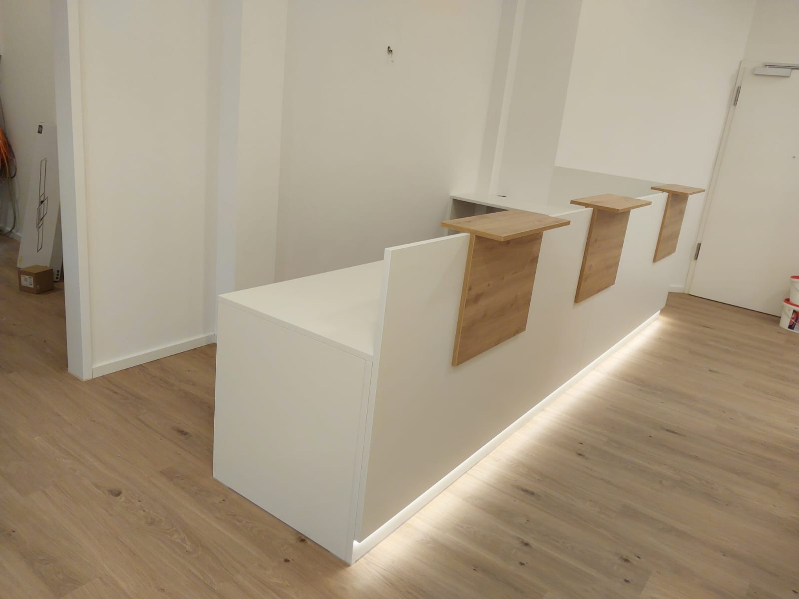 Empfangstresen 7