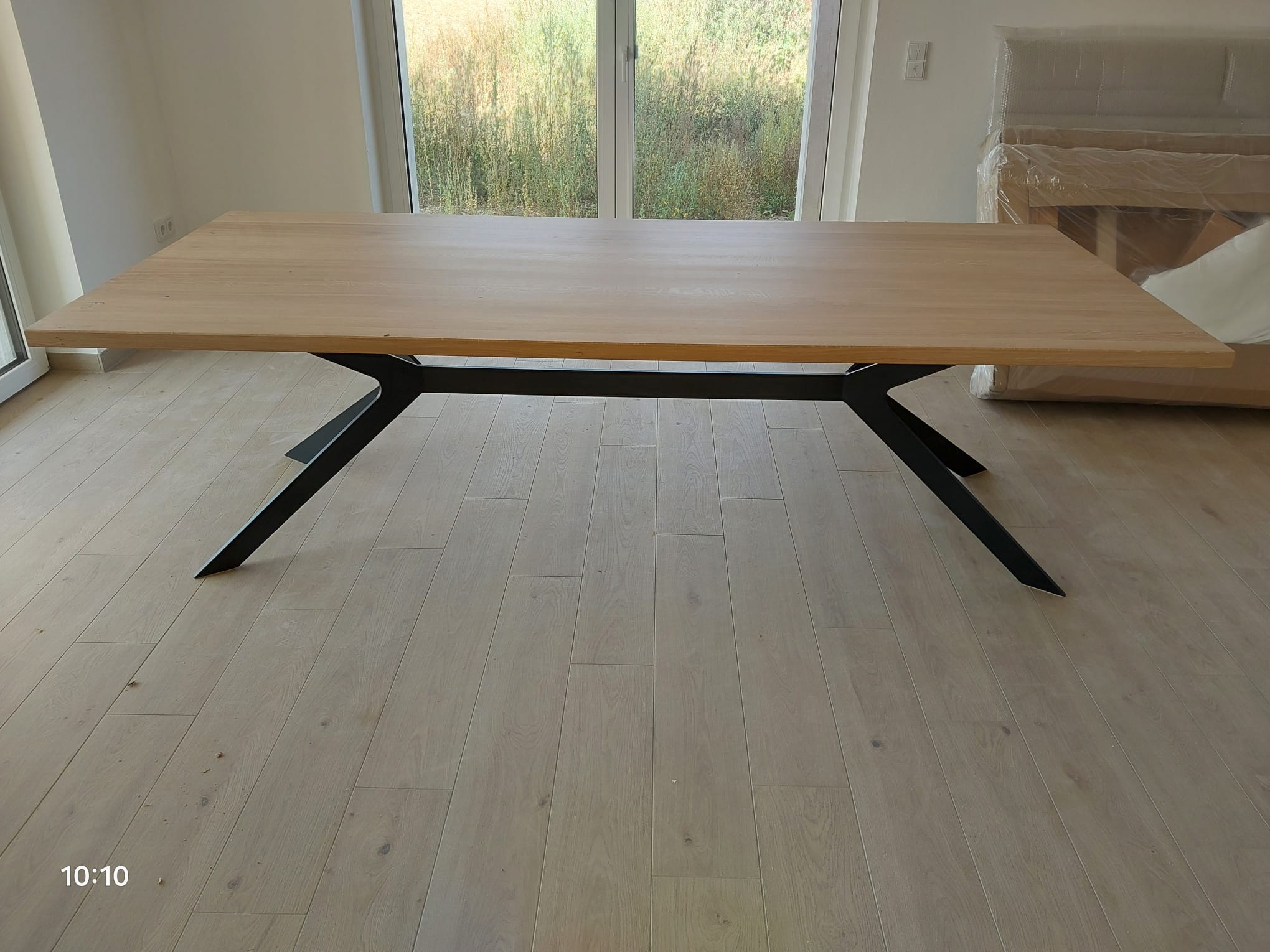 Tisch 10082026 2