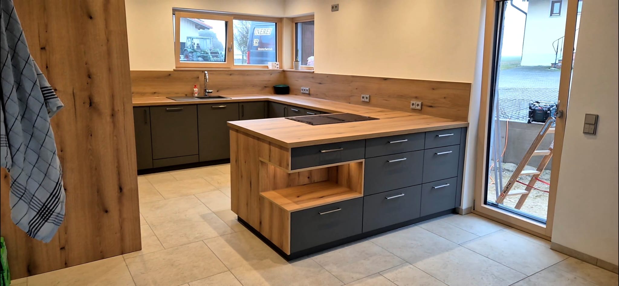 6e6c49de-451f-48b6-827a-24a5cb6511ce