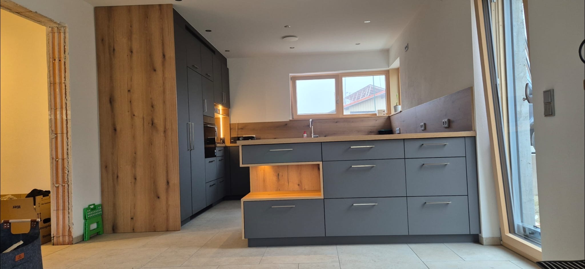 b2638d27-7ba1-4d33-a9f2-be8a8b3814df