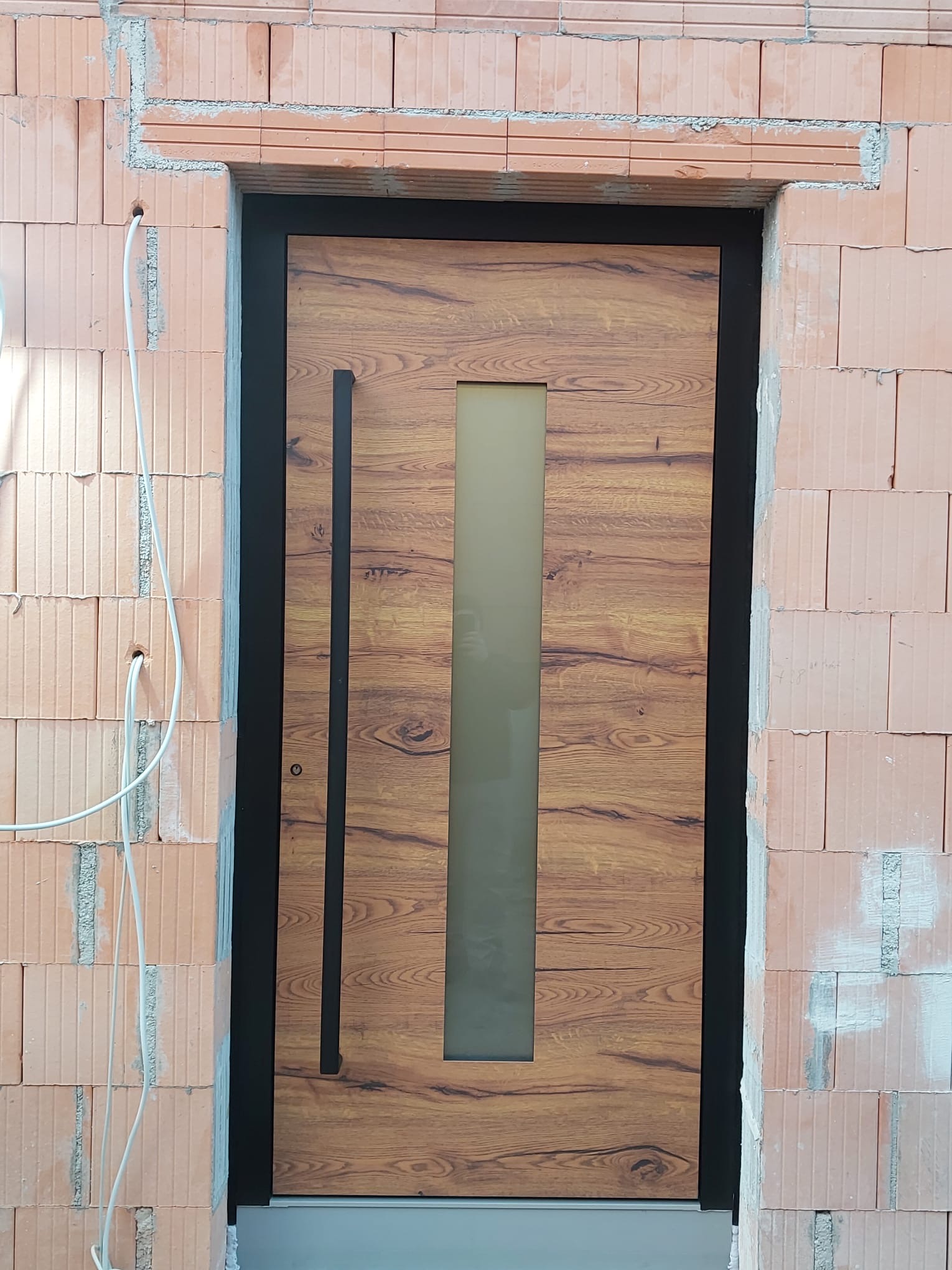 a242383e-8014-4147-bea9-e8d9bce5405a